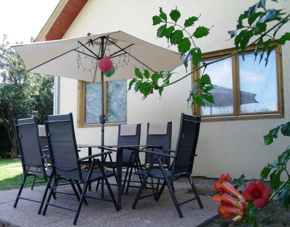 Viola Vendeghaz Appartement Kehidakustány Buitenkant foto